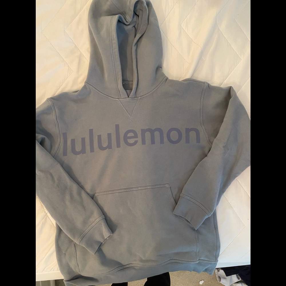 Lululemon sweatshirt